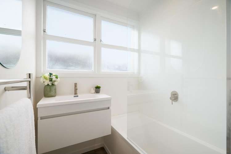 2/41 Gloucester Road_5