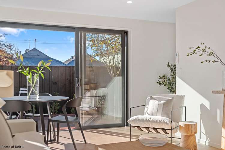 3/10 Seddon Street_3