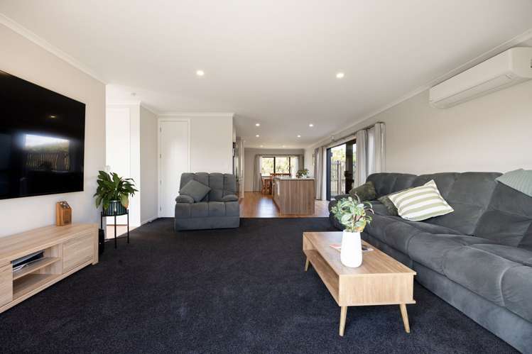 69 Waireka Road Rototuna North_12