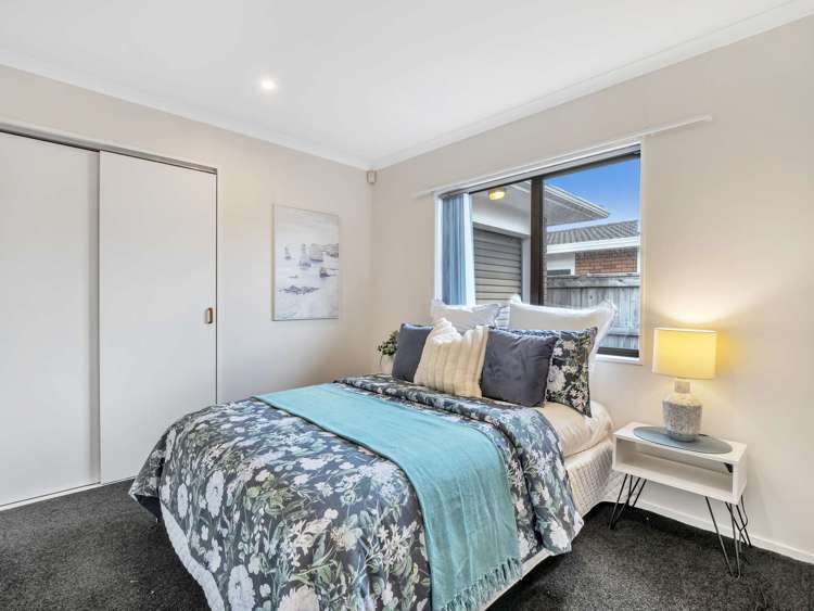 1 Loader Place Tawhero_21