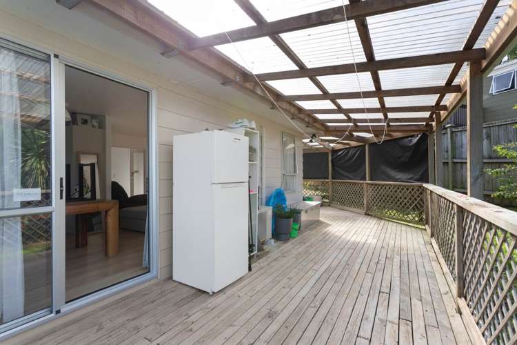 16 Kemp Road Massey_7