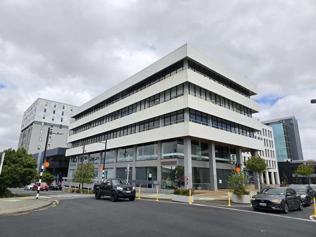 Ground floor office in Central Manukau