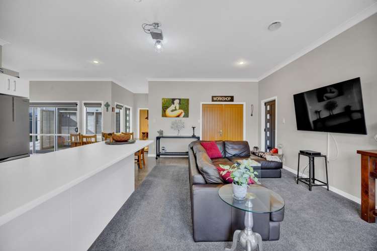 13 Regent Street Hawera_29