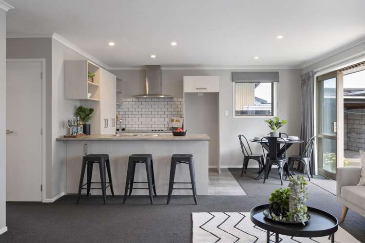 30A and B Ngaio Street West End_11