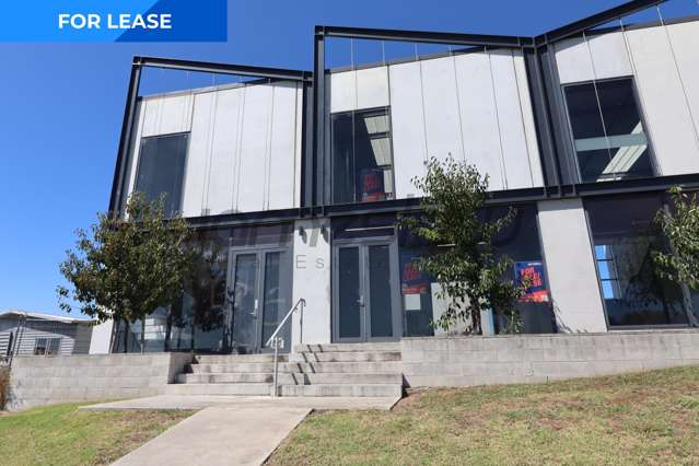 100 sqm High-Visibility Westgate for Lease