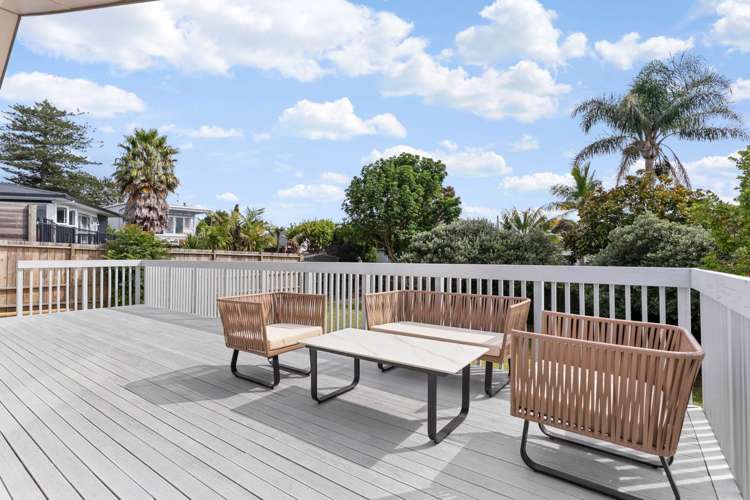 4 Haseler Crescent Mellons Bay_7