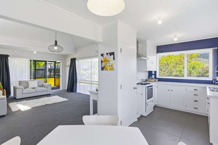 2 Cypress Grove Paraparaumu_2