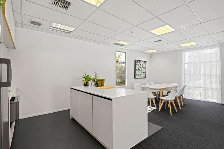 15B Leslie Hills Drive City Centre_18