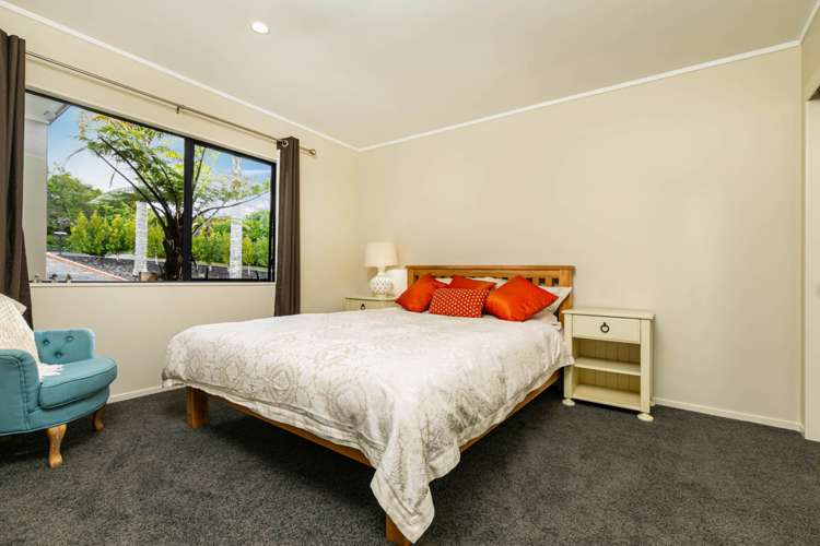 8 Almond Grove Greenhithe_15