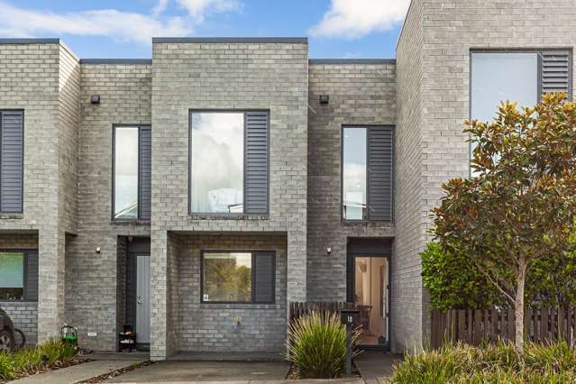 Fabulous and freehold – brick terrace