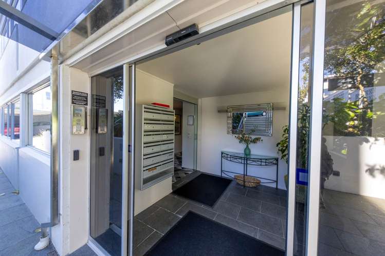 9/57 Sarsfield Street Herne Bay_1