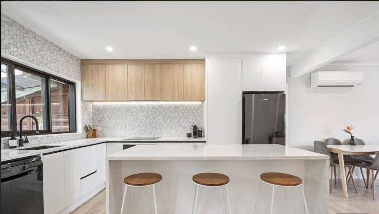 35 & 37 Megan Avenue Pakuranga Heights_8