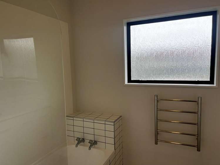 26 Gordon Road 11229_12