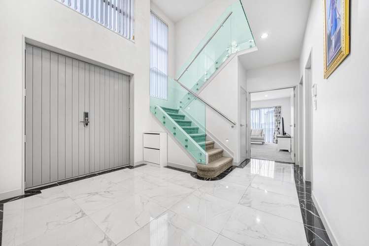 8 Moville Drive Flat Bush_18