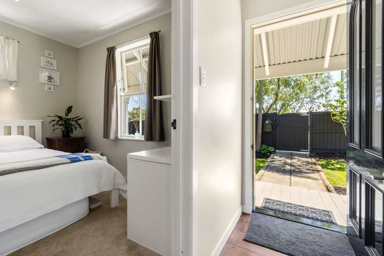 90 Old Mill Road Westmere_10