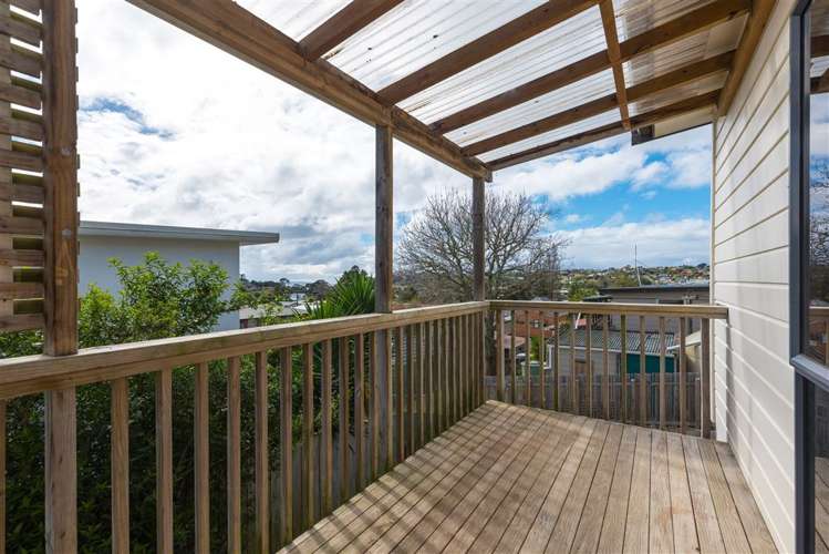 14 Holiday Road Stanmore Bay_12