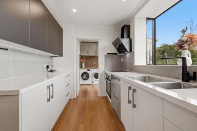 72 Dunrobin Street_4