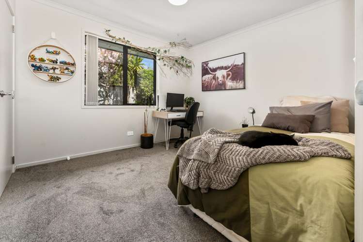 1 Simpson Crescent Raumati Beach_16