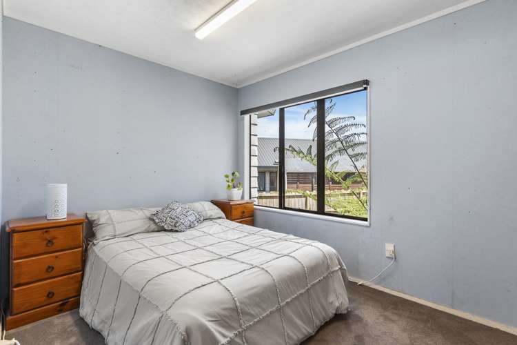 15 Sandgate Avenue Botany Downs_13