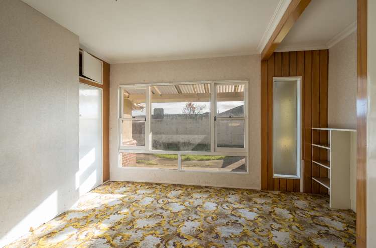 34 Jenner Road Toi Toi_12