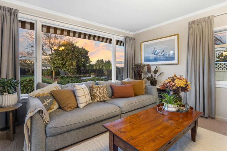 2 Church Street Amberley_13