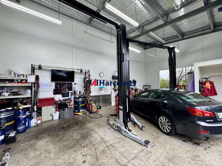 E/11 Link Drive Wairau Valley_8