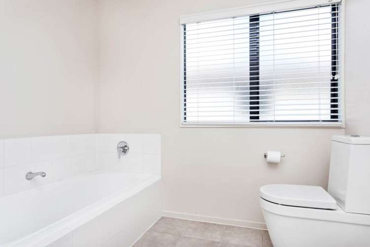 8 Canterbury Park Lane Ellerslie_15