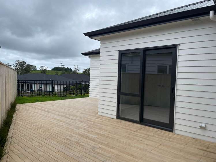 8 Hicks Road Wainui_8