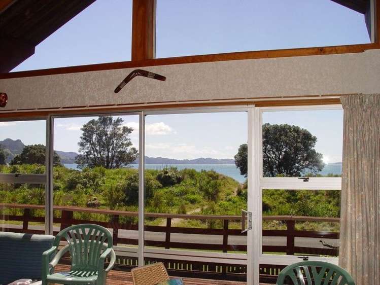 9 Marine Parade Cooks Beach_1