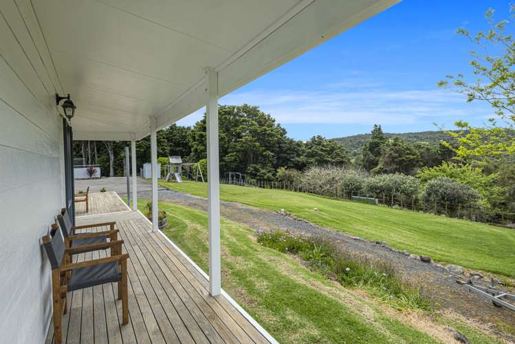 2006a State Highway 1 Whakapara_28