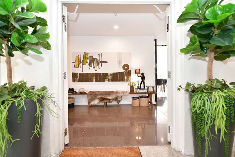 1 Waterside Crescent Gulf Harbour_2