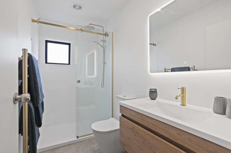 80d Woodglen Road Glen Eden_12