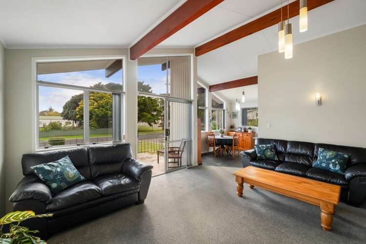 5 West Crescent Te Puru_9