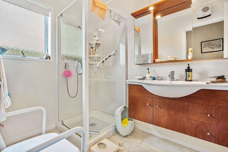 3/61 Cook Street Howick_5