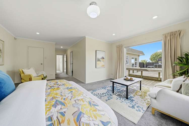 11 Marina Road Torbay_11