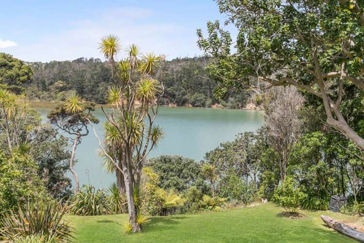 6 Valkyria Place Beach Haven_5