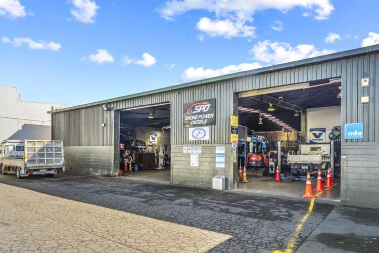1/1-5 Cebel Place Albany_7