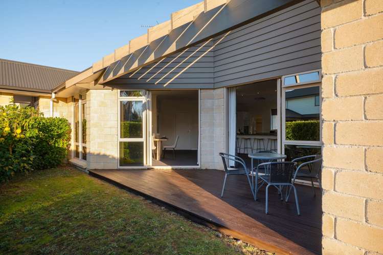 136 Saint James Drive Huntington_25