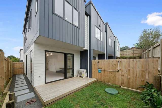 7/112 Moore Street Howick_1