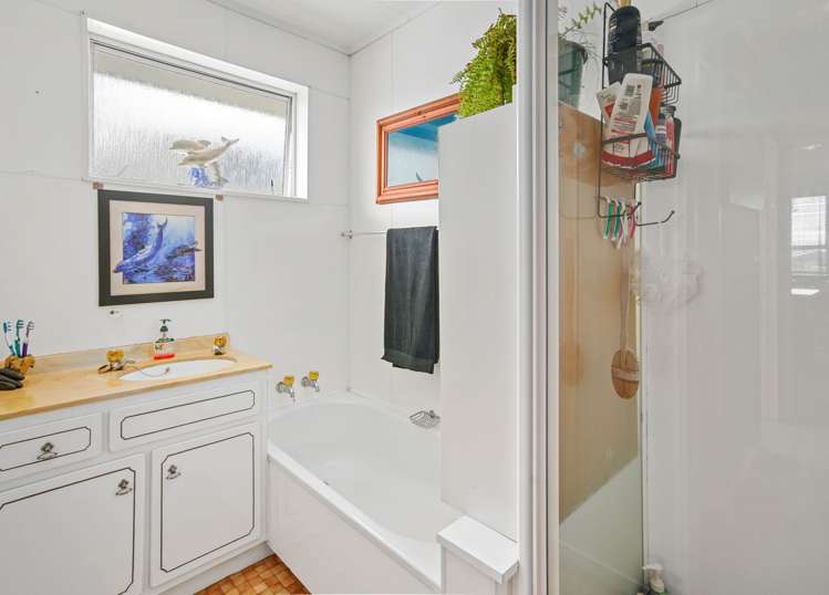 1/12 Cobham Crescent Stoke_17