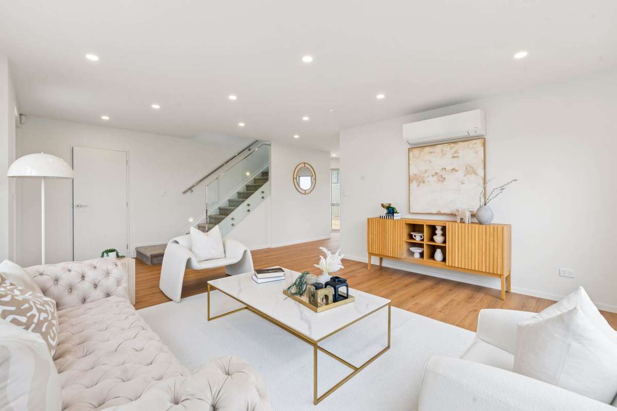 32 Glennandrew Drive_1