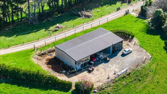 1026 Limeworks Loop Road Te Pahu_1
