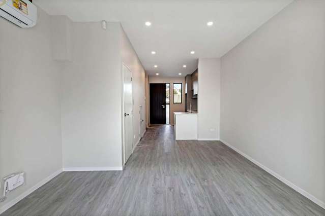 2D Glenford Lane Te Atatu Peninsula_2