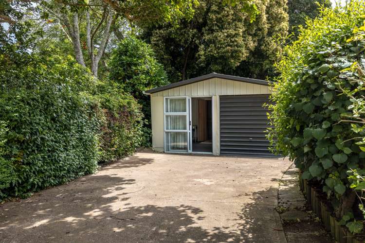 43 Tahatai Road Oneroa_28