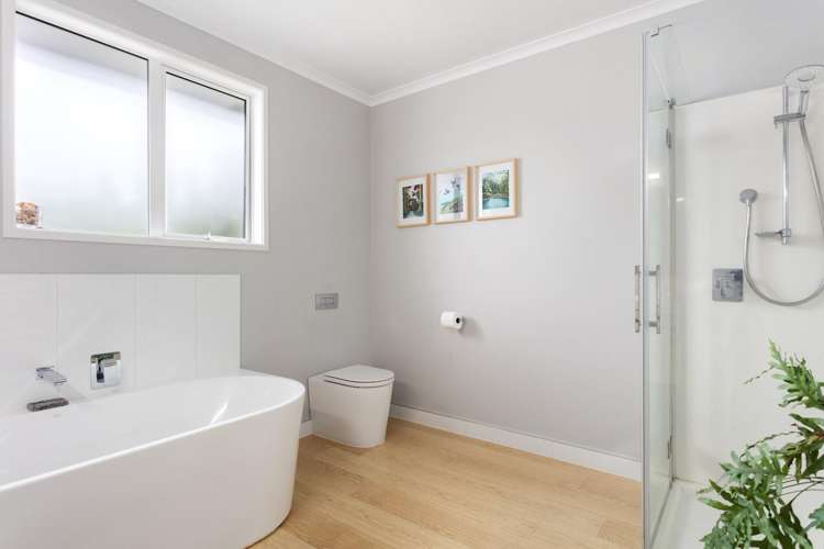 6 Hamilton Drive Wainui_13