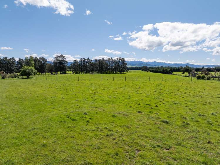 231 Hughes Line West Taratahi_4