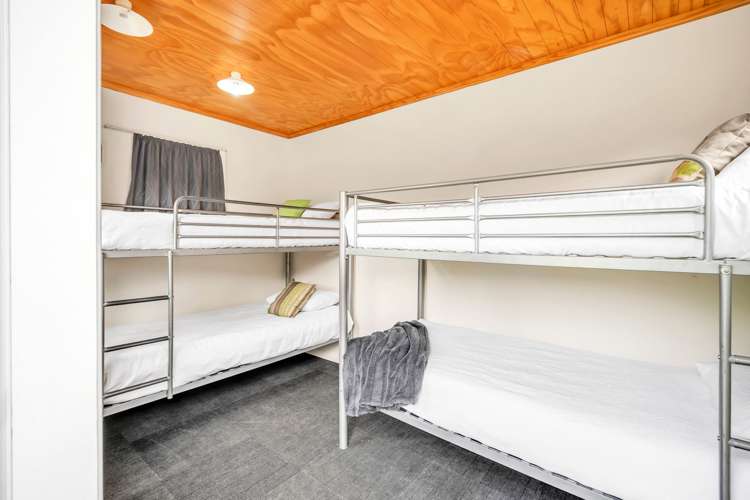 9 Ryton Place Lake Coleridge_10