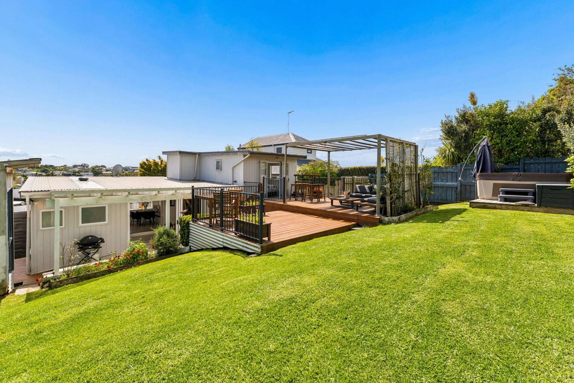 52B Bay Street Red Beach_0