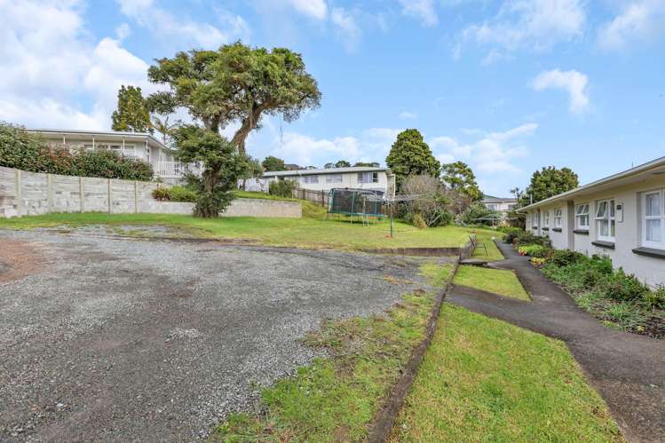 1,2,3/40 Anzac Road Morningside_32