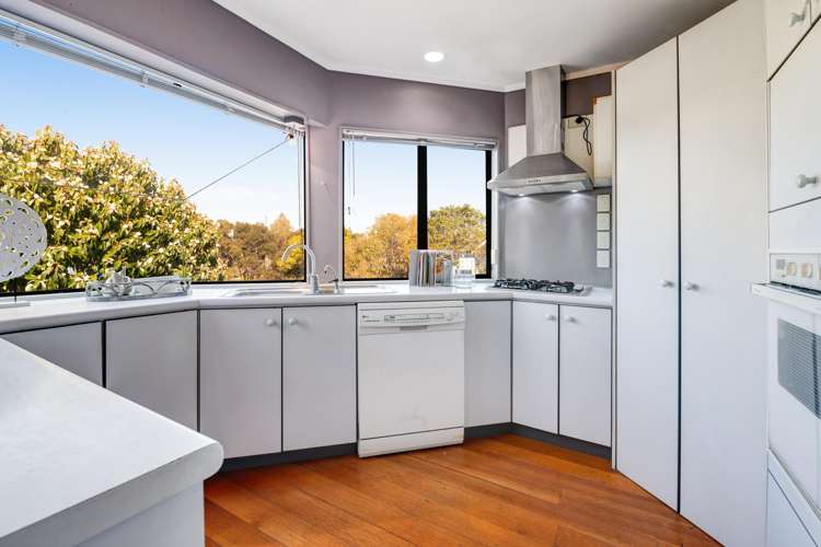 2/8 Antrim Grove Bayview_8